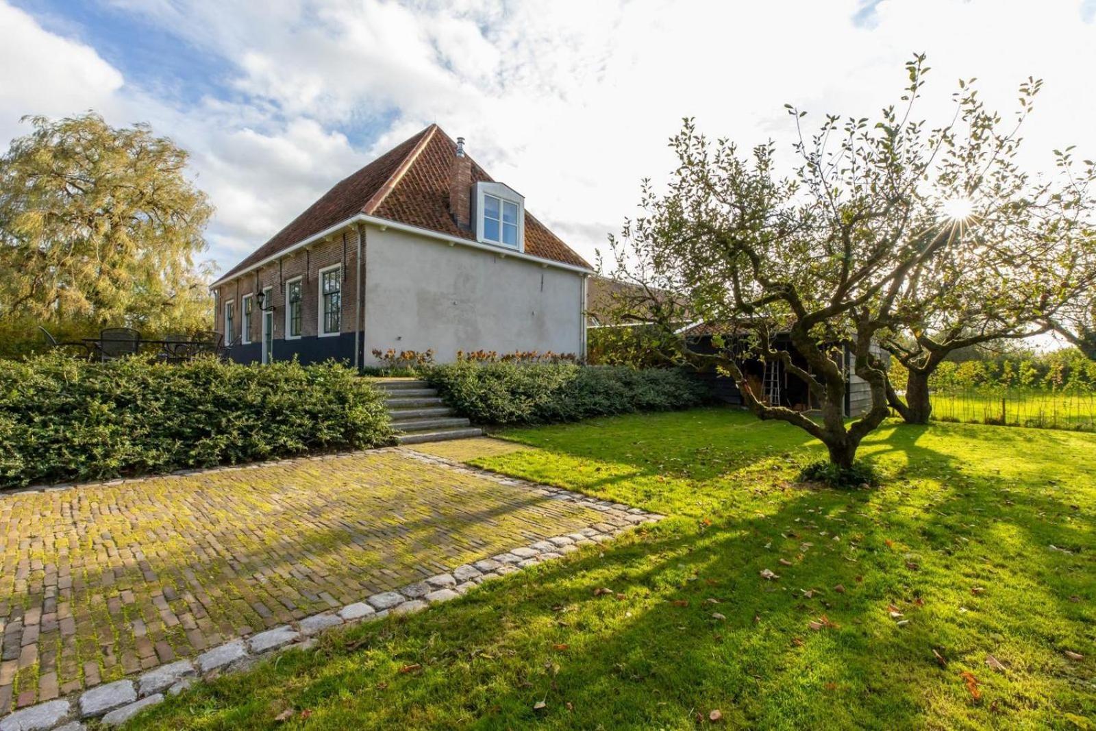 Vakantiehuis 'Boerderij Molenhof' - Stationsweg 5 | Heinkenszand Exterior foto